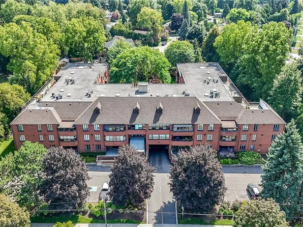 150 Wilson St W #Penthouse 1, Hamilton, ON L9G 4E7