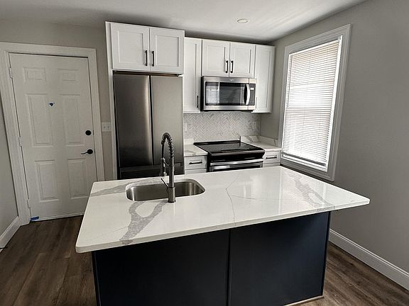 3rd image of 1401 Green St APT 1