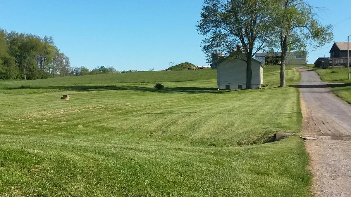14090 Fink Rd — Photo 3