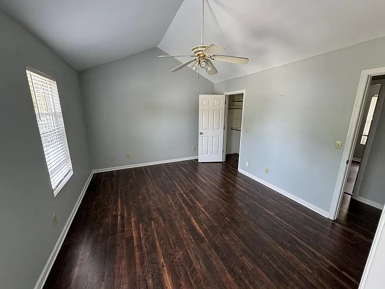 2005 Country Manor Dr — Photo 27