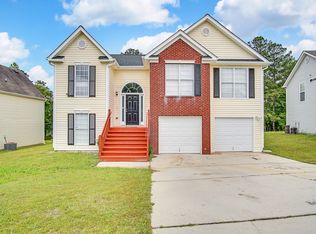 1352 Creekview Cir, Riverdale, GA 30296