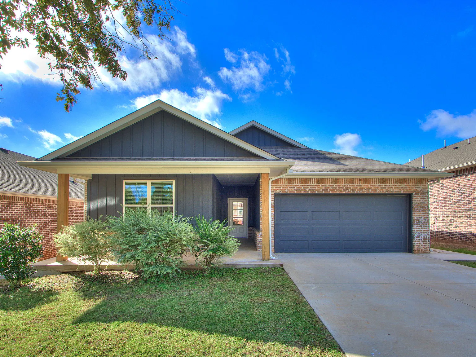 3 bed, 1700 sqft, $1,995 — Photo 1