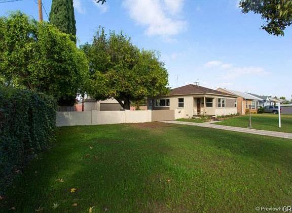 5th image of 5831 Dunrobin Ave