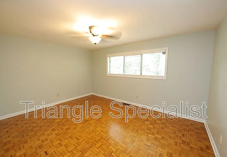 3719 Jamestown Cir — Photo 7