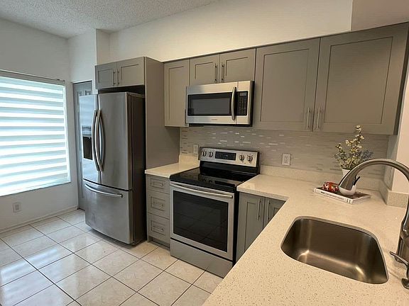 2nd image of 251 Mallory Ct