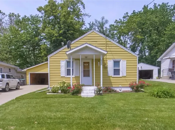 4524 S Union St, Des Moines, IA 50315