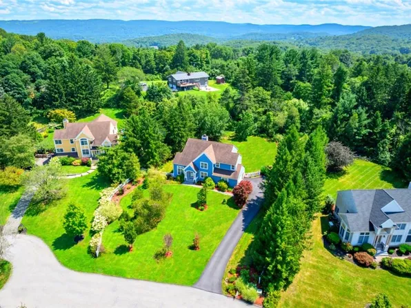 15 Stirrup Trail, Pawling, NY 12564