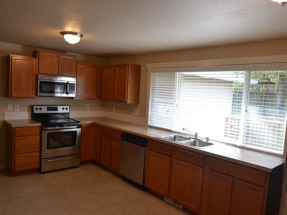 4th image of 14611 127th Ave NE