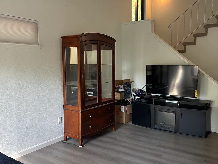 1020 Civic Center Dr — Photo 2