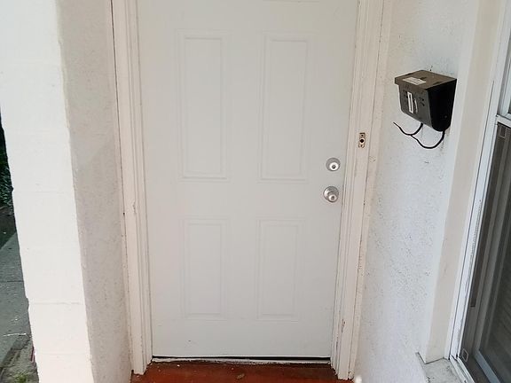 Entryway to Apartment 1B
