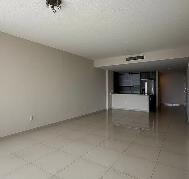 600 NE 27th St #802 — Photo 11