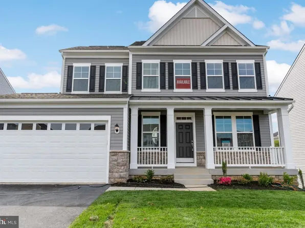 408 Alfalfa Ln, Martinsburg, WV 25403