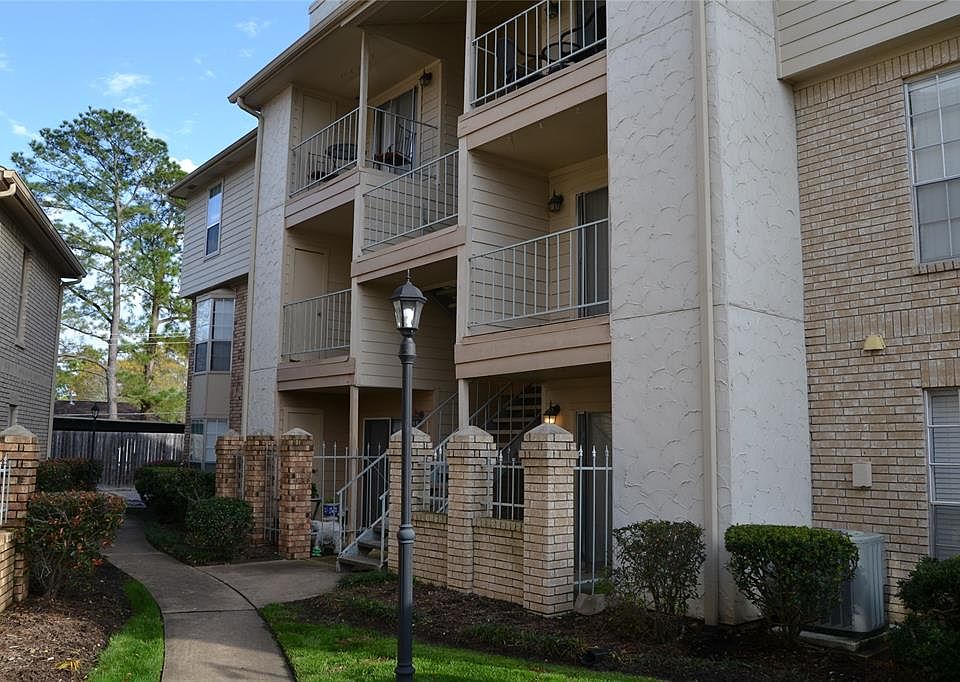 1st image of 12550 Whittington Dr APT 508