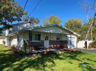 1176 Karnes Ave, Defiance, OH 43512