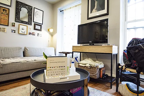 Rented by Brick&Mortar | media 8