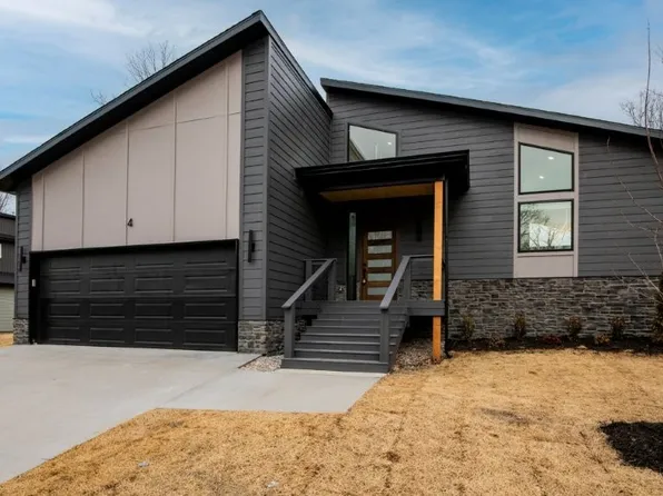 4 Romine Pl, Bella Vista, AR 72715