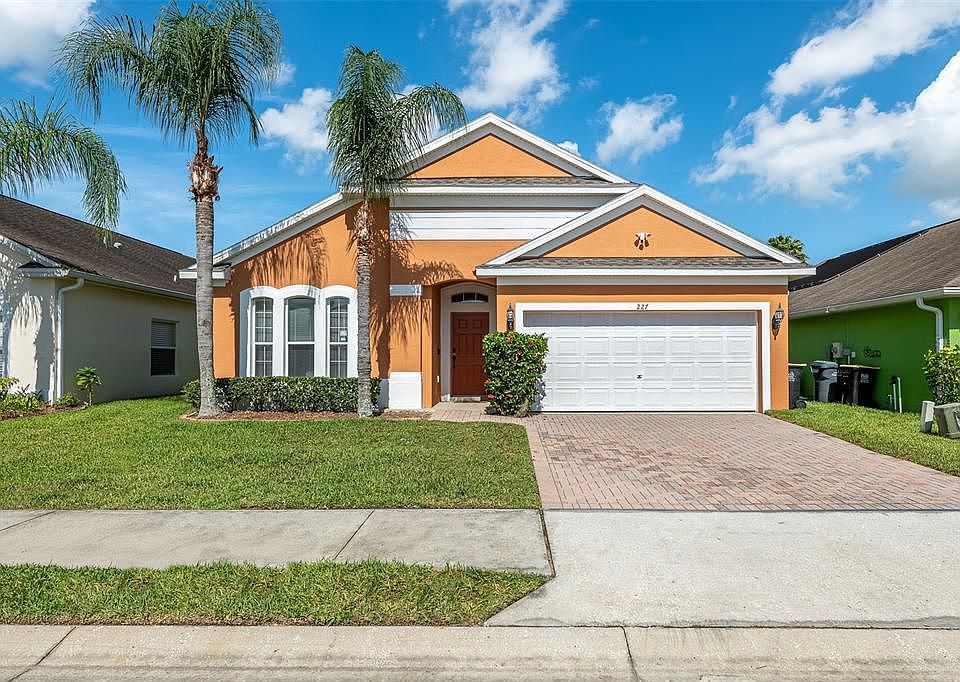1st image of 227 Vizcay Way