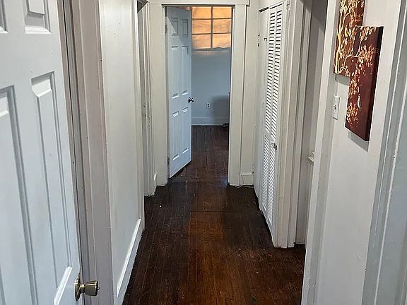5th image of 219 E Bellefonte Ave