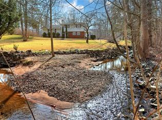 234 Johnson Rd, Hamden, CT 06518