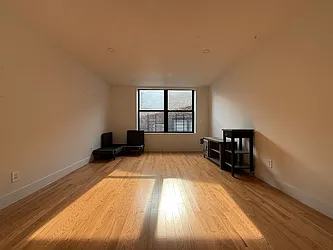 90 East 18th Street, #4G