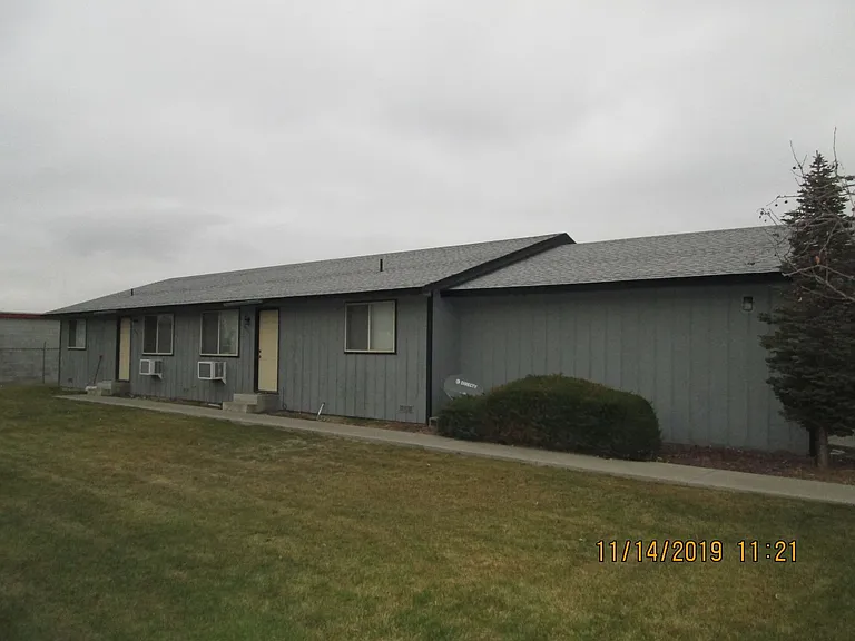 4802 Bonnie Ln — Photo 2