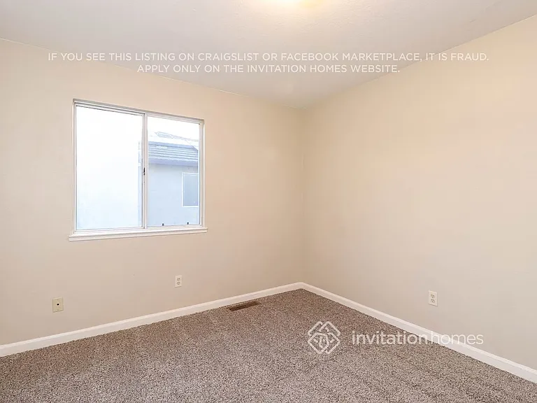 710 Jonquil Dr — Photo 12