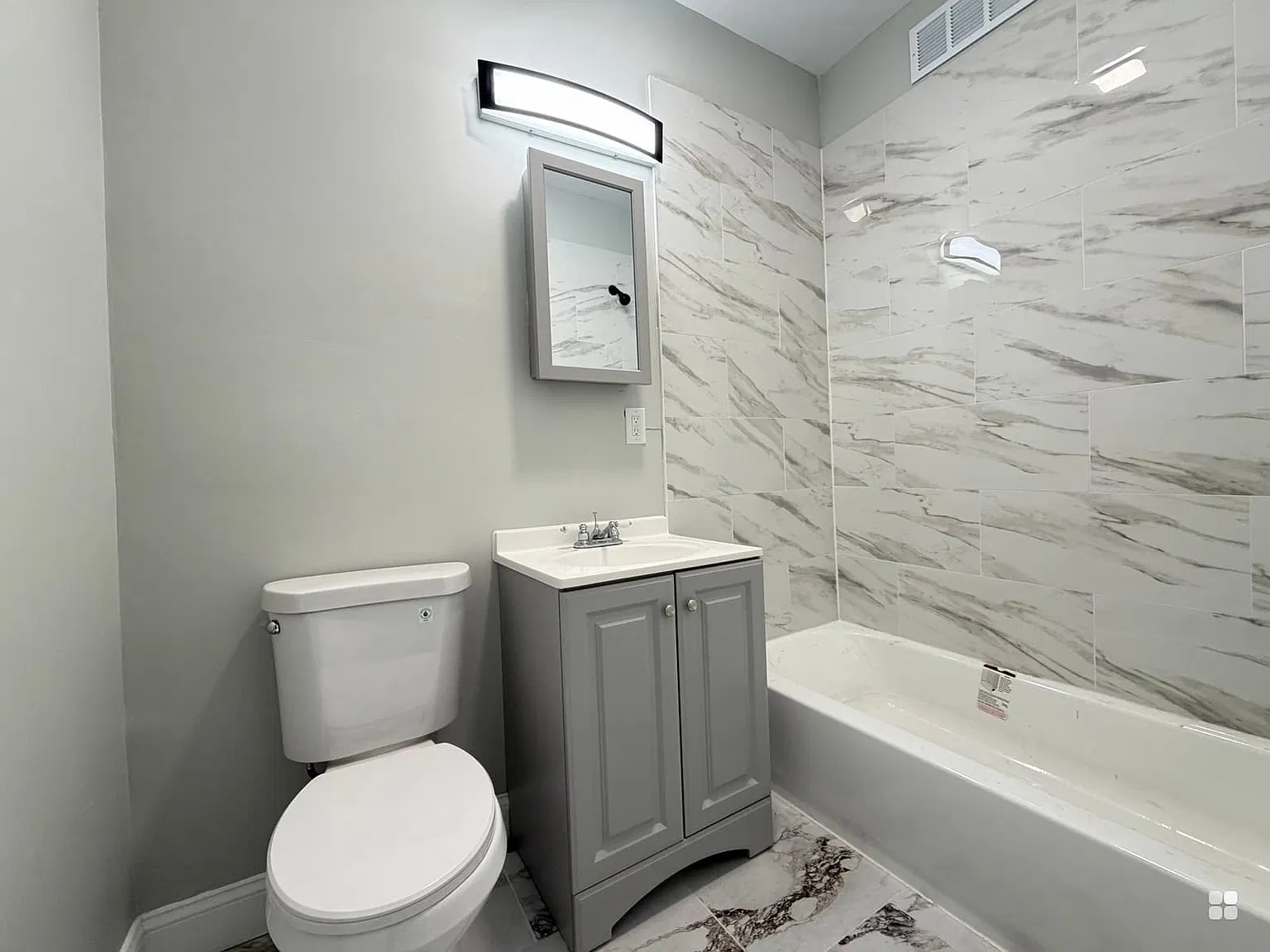 2 bed, 800 sqft, $1,850 — Photo 4
