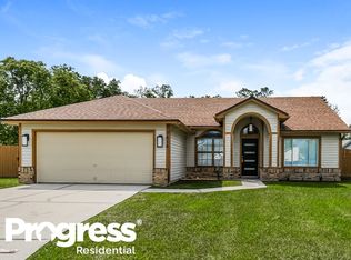 7616 Pilgrims Trace Dr, Jacksonville, FL 32244