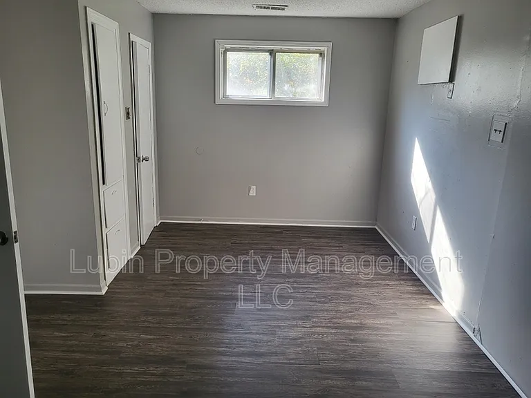1493 S Montgomery St — Photo 3