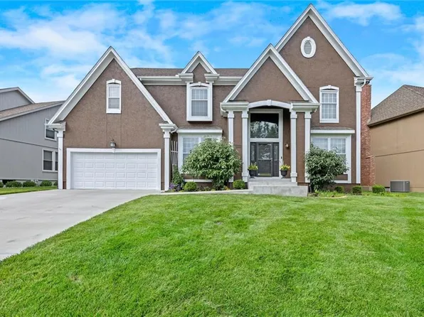 12919 Grant St, Overland Park, KS 66213