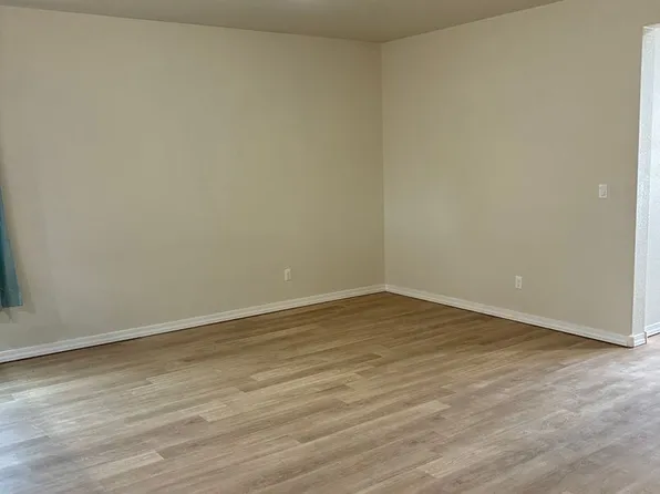 2810 Lark Dr NE, Rio Rancho, NM 87144