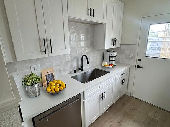 2nd image of 9661 Maureen Dr #D