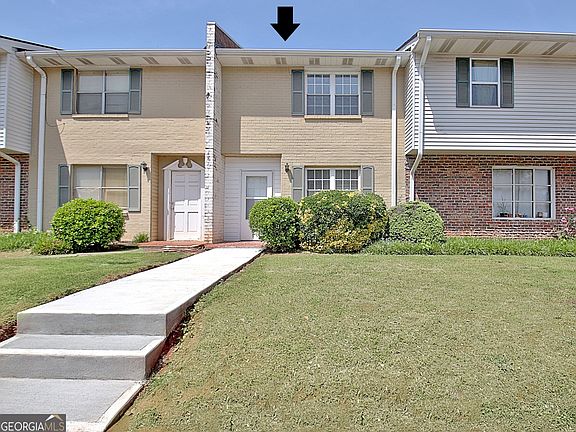 3rd image of 501 Carlton Rd APT 5E