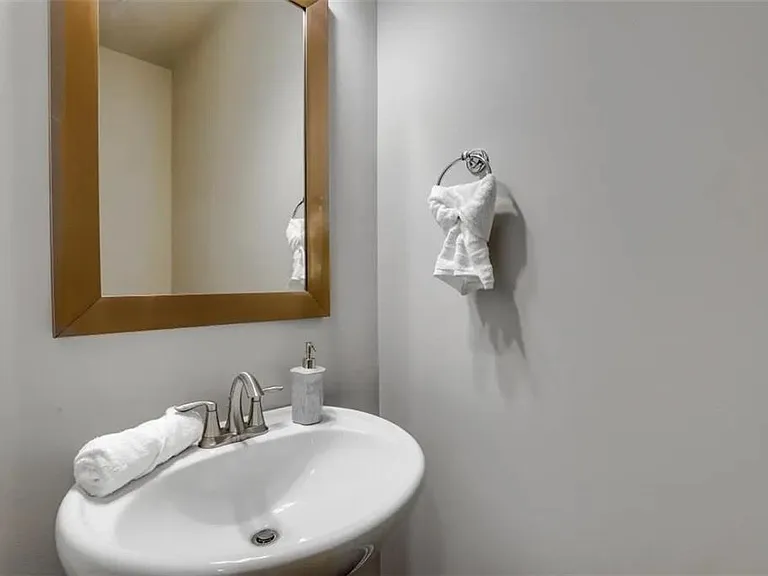 2525 Norwood Park Xing — Photo 12