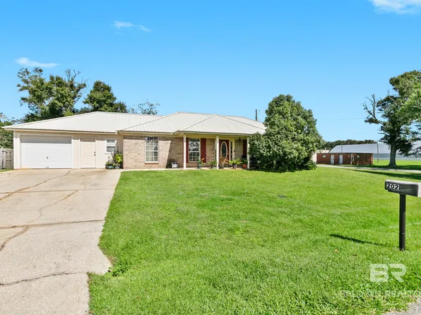 202 Hamm Ave W, Summerdale, AL 36580