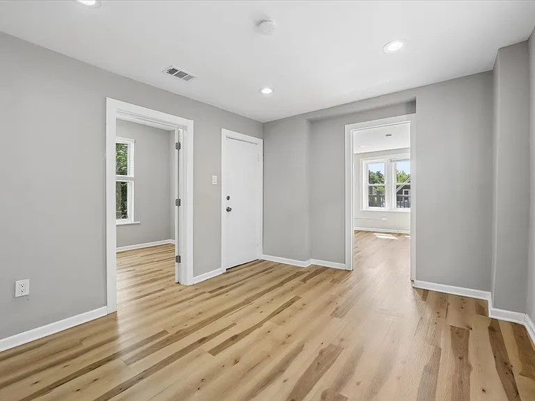 545 N Drake Ave #2 — Photo 6