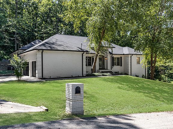 4th image of 409 Wayside Ct