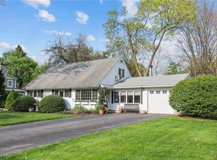 11 Brook Ln, Rye Brook, NY 10573