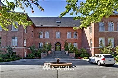 1st image of 1401 5th Avenue W #202