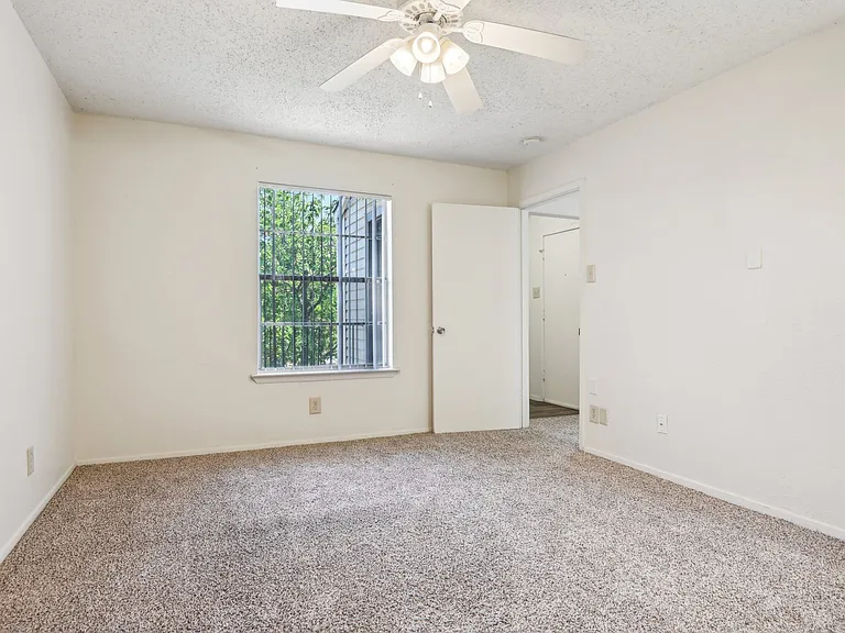 Abbey Glenn Apartments — Photo 44
