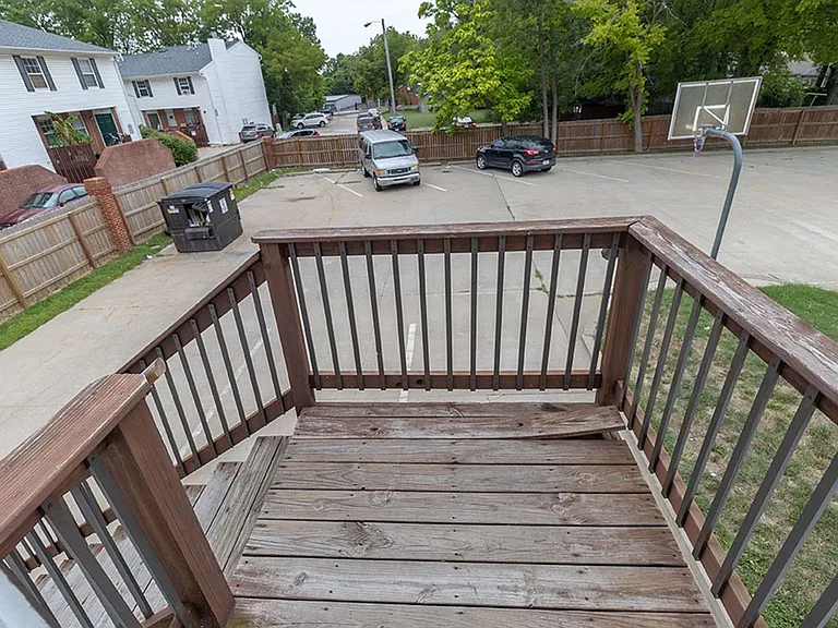 1409 Paris Rd #201 — Photo 35