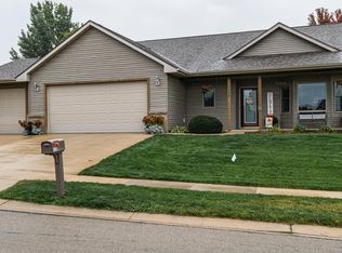 1120 Lone Pine Dr SW, Rochester, MN 55902