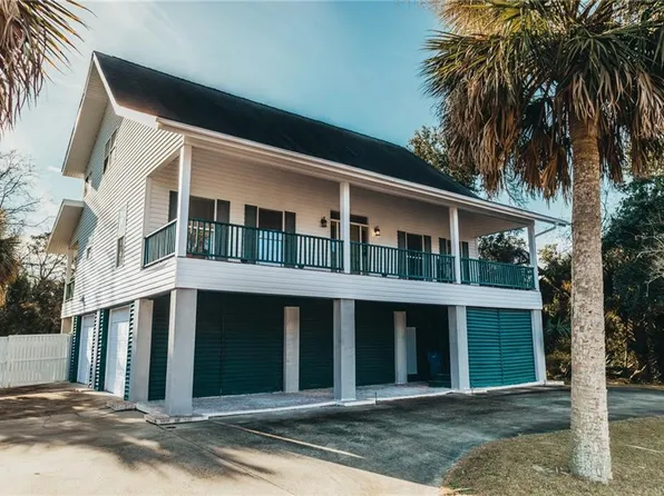 102 Lanier Island Cir, Brunswick, GA 31520