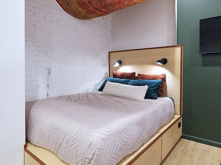 1607 Main St #1 — Photo 10