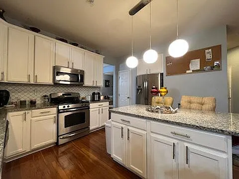 1611 Kings Valley Dr — Photo 7