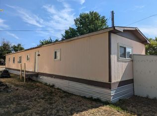 201 Front St S #208B, Cascade, MT 59421