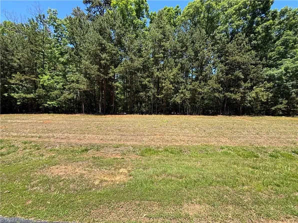 1348 Starboard Reach, Lexington, NC 27292