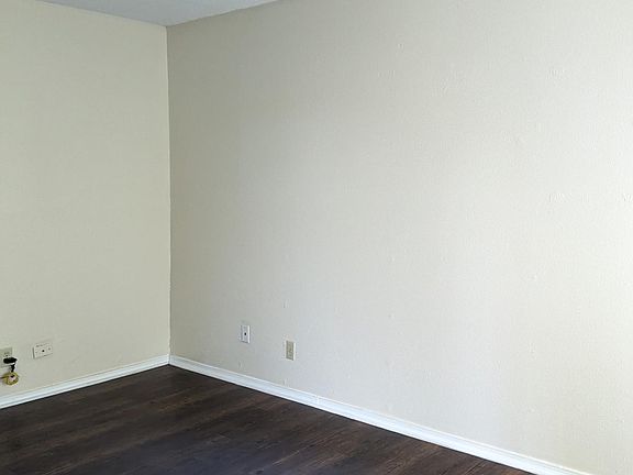 5th image of 2127 Audubon Ave APT 1