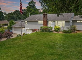 3567 Rolling Ridge Rd NE, Canton, OH 44721