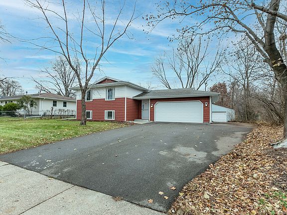 3rd image of 4401 Brookdale Dr N